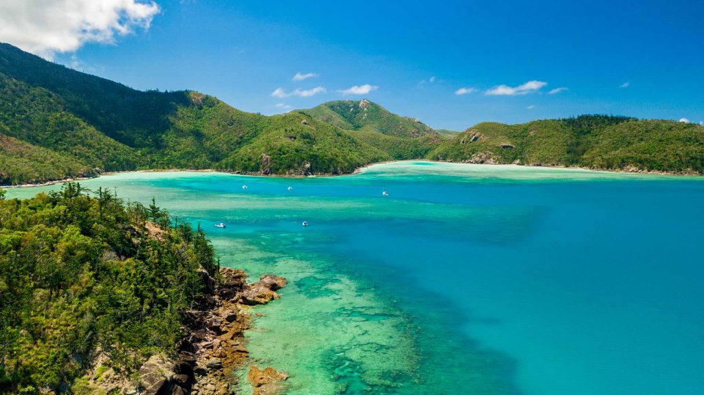 Whitsunday-Islands-From-a-drone
