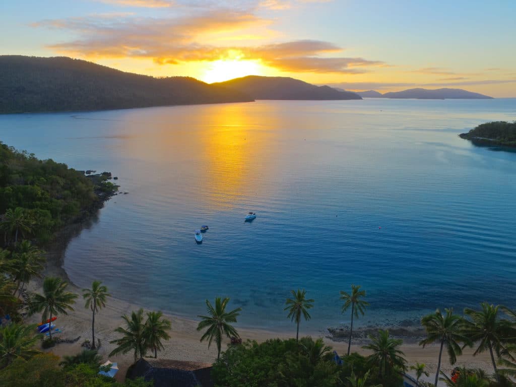 Airlie Beach Sunset Cruise To An Island Resort (Book Direct)