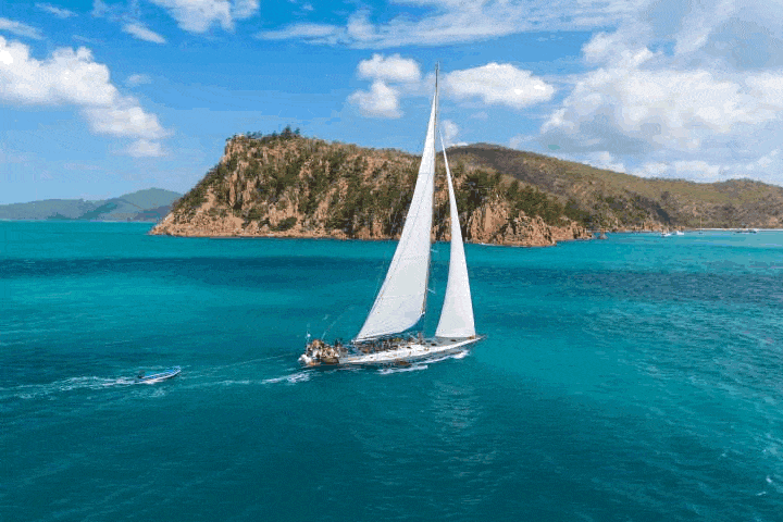 Whitsundays Island Sailing