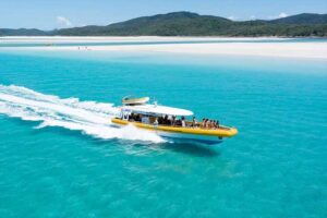 Big Fury Day Tour passing Hill Inlet in the Whitsundays