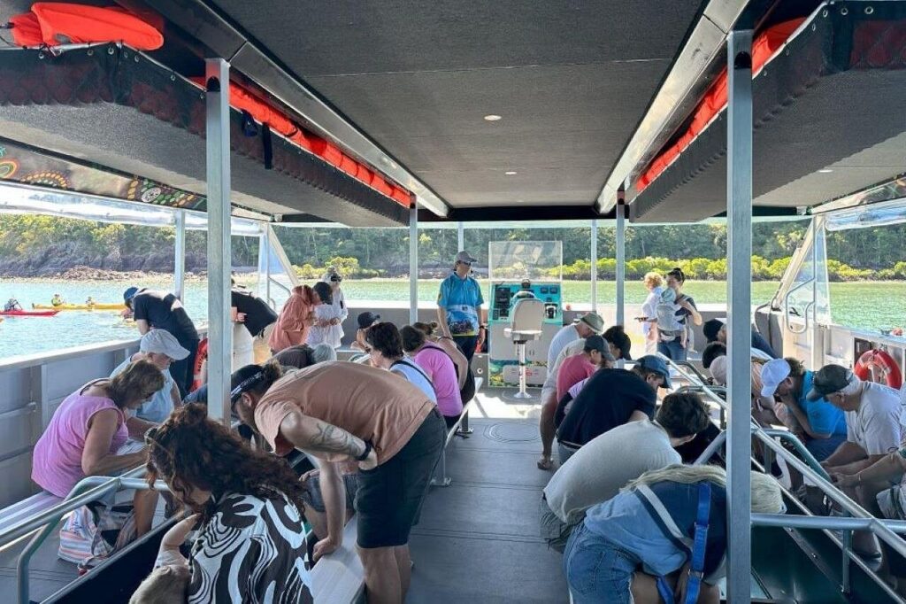 Airlie Beach Glass Bottom Boat (3)