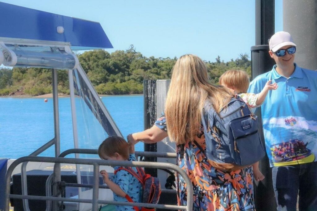 Airlie Beach Glass Bottom Boat (5)